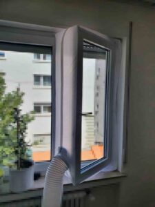 fensterabdichtung für klimagerät mit abluftschlauch-min